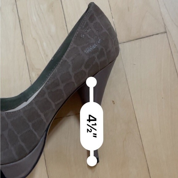 Adrienne Vittadini Collection Peep Toe Bow Leather Platform Pumps in Taupe 7.5 - Picture 16 of 16